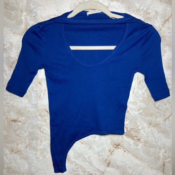 Helmut Lang Women's Blue
Rib Asymmetrical Scoop Neck top size XXS - Picture 2 of 5